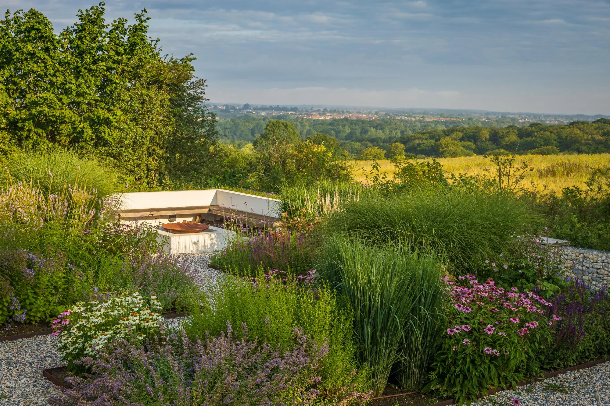 Contemporary Garden With a View - Gallery 03