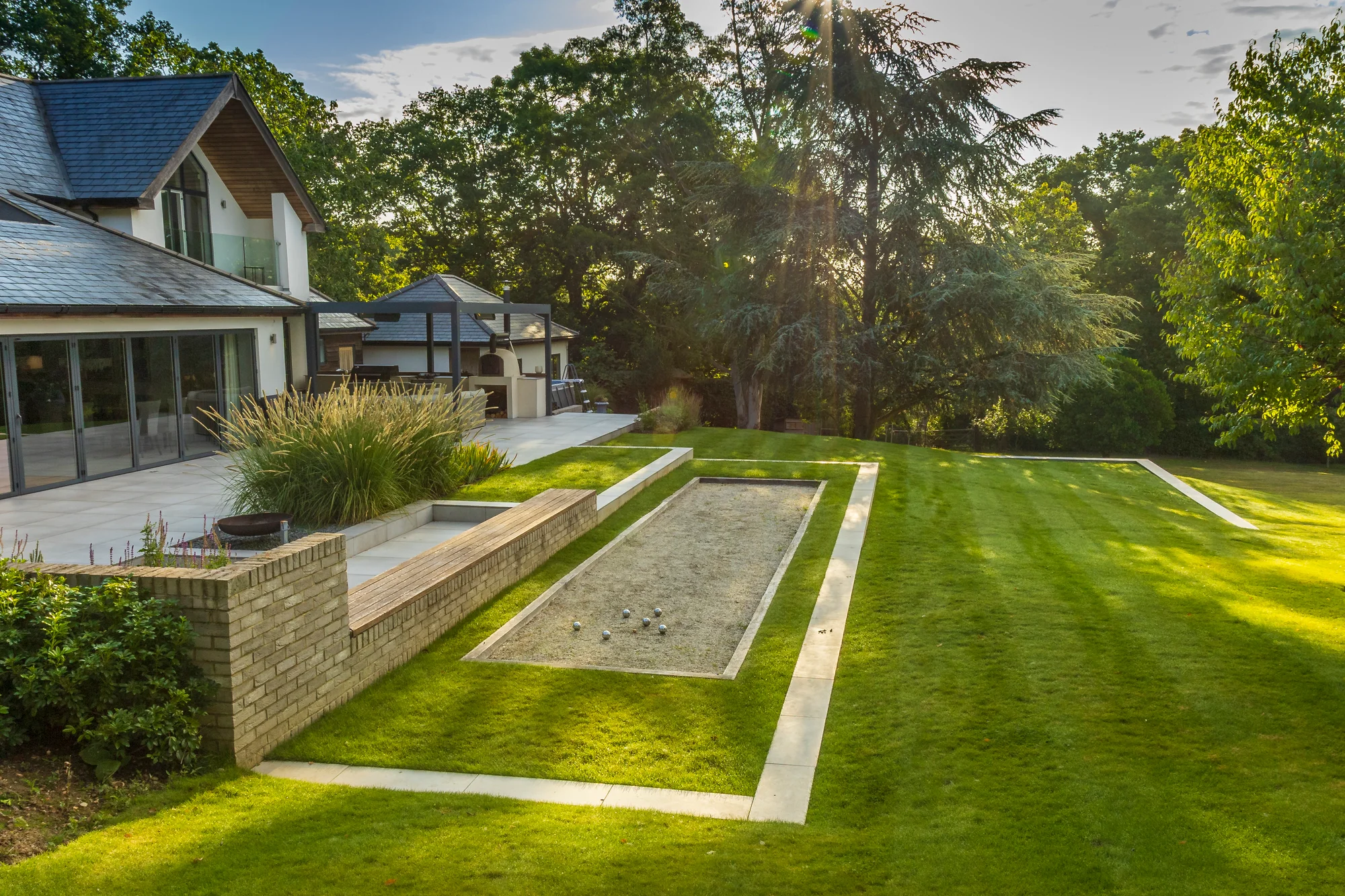 Entertaining Spaces for Modern House - Gallery 02